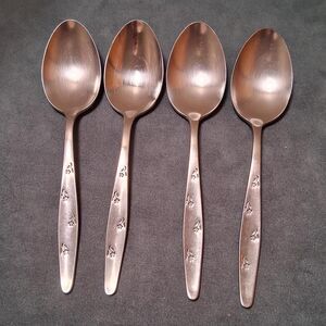 Easterling Floret Tuscan Ware Teaspoons - 4
